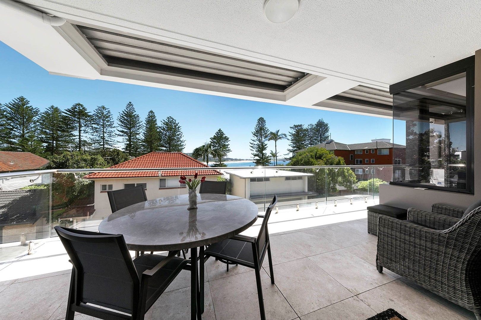 2 bedrooms Apartment / Unit / Flat in 15/180 Pacific Parade DEE WHY NSW, 2099