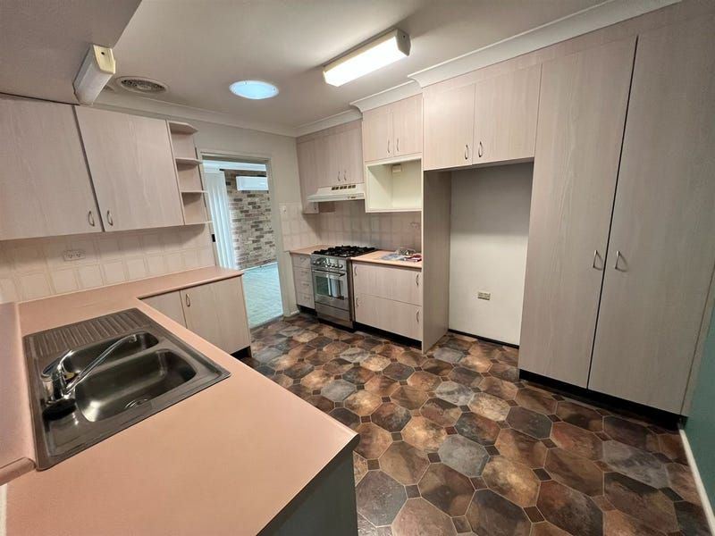 7 Alliot Street, Bradbury NSW 2560, Image 2