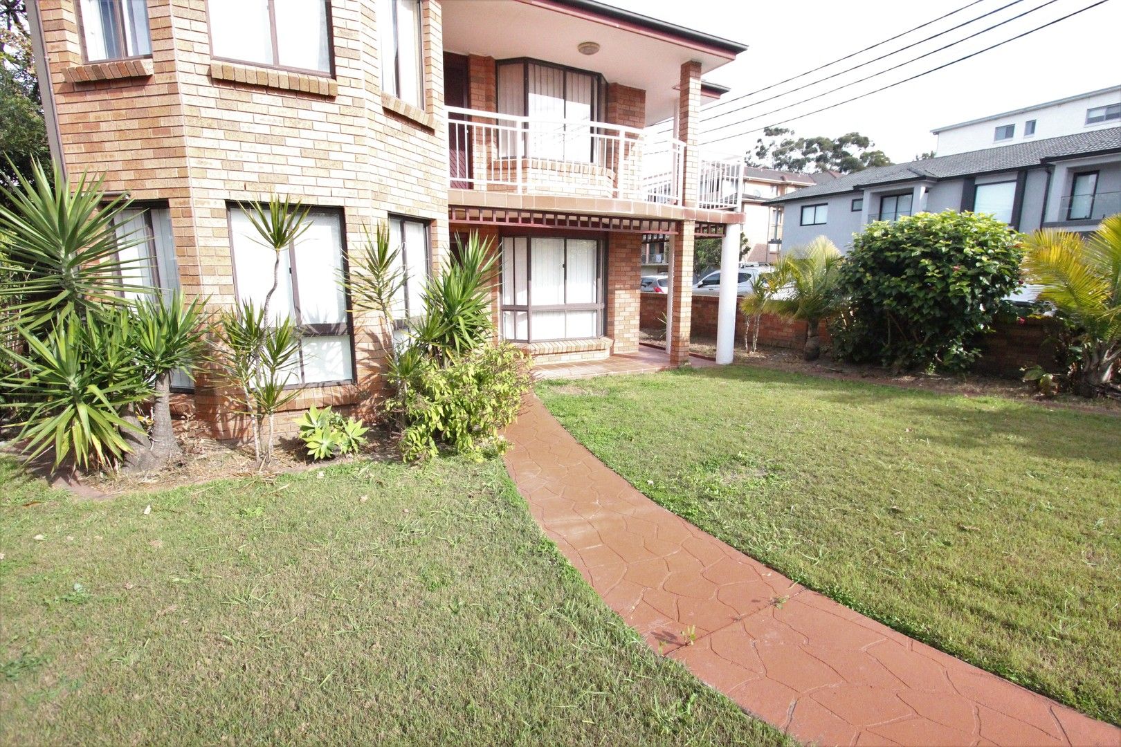 2 bedrooms Villa in 105A Bay Street ROCKDALE NSW, 2216