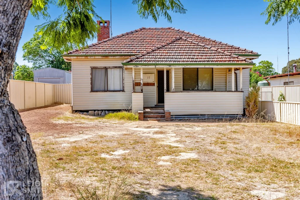 17 Thatcher Street, Waroona WA 6215