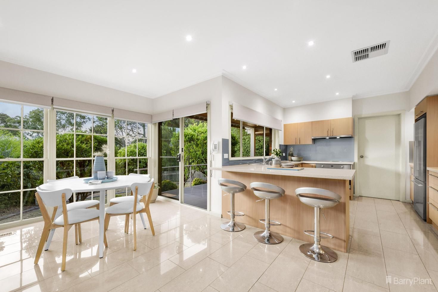 2 Clays Court, Templestowe VIC 3106, Image 2