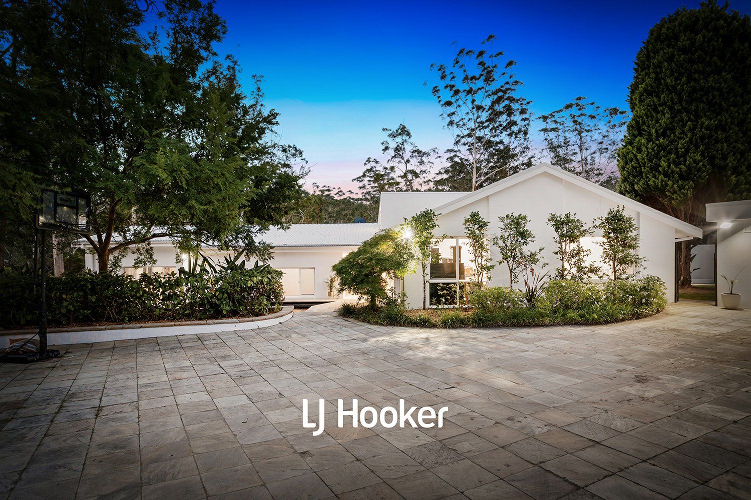 6 bedrooms House in  DURAL NSW, 2158