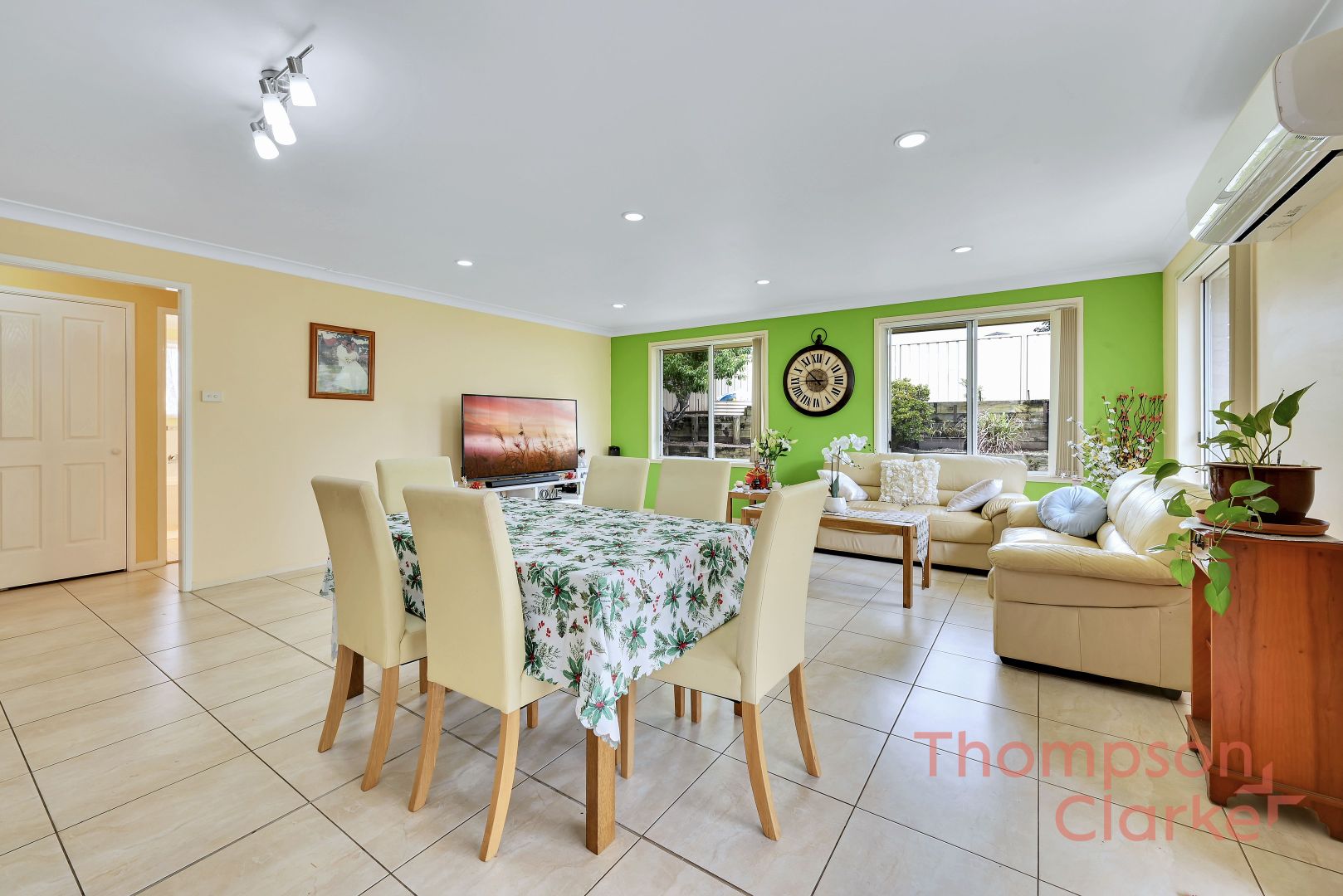 44 Kelly Circle, Rutherford NSW 2320, Image 2
