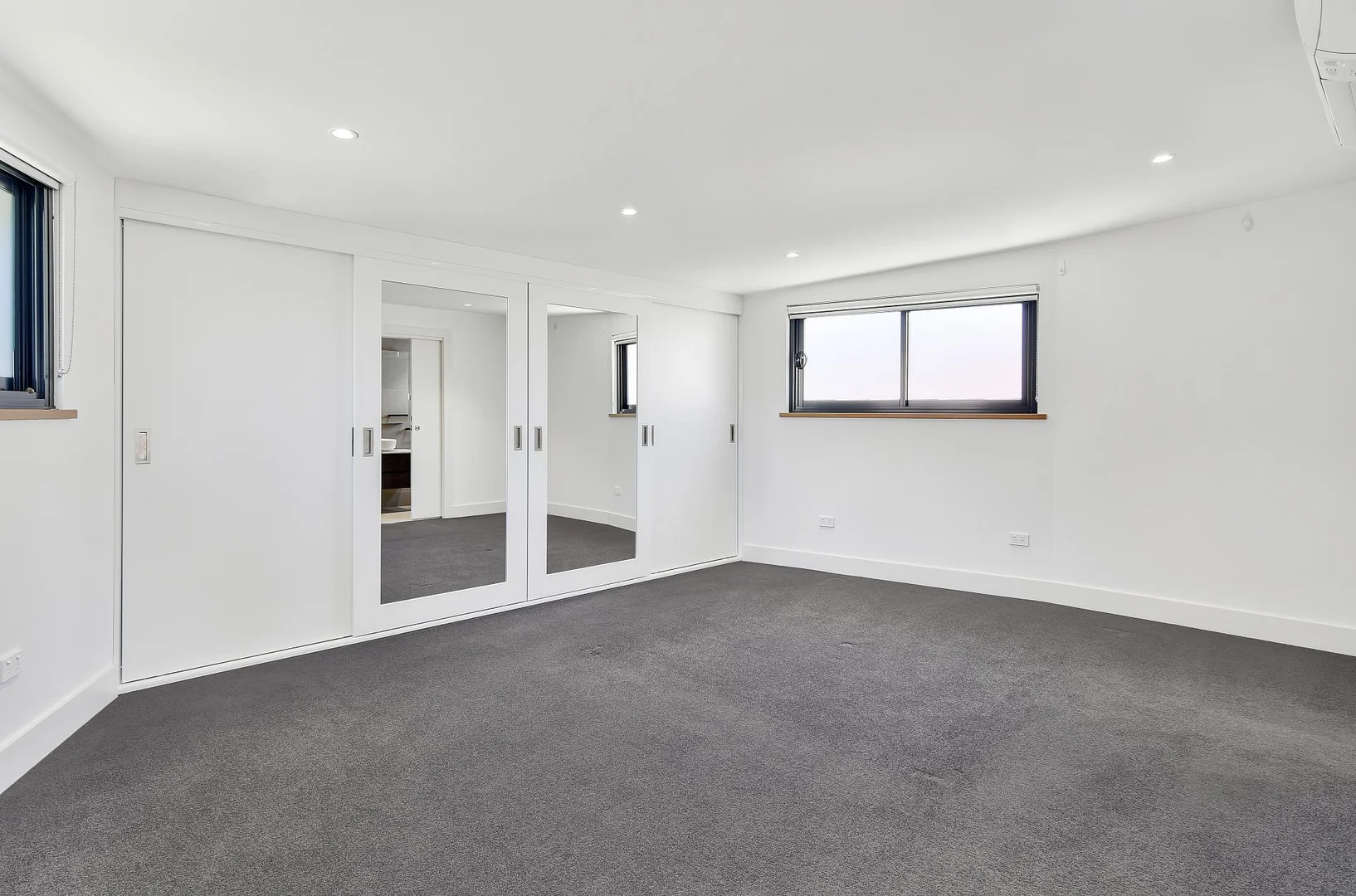 Additional image 5 of 2/1 Fairlight Crescent, Fairlight NSW 2094