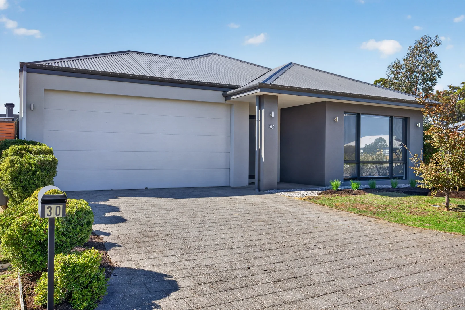 Additional image 3 of 30 Dragonfly Boulevard, Lakelands WA 6180