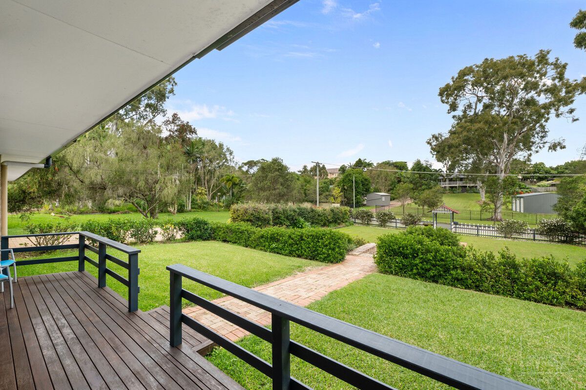 5 Brolga Court, Little Mountain QLD 4551, Image 2