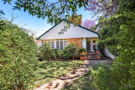 3 bedrooms House in 90 White Street TAMWORTH NSW, 2340