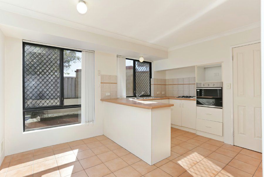4G Ball Place, Queens Park WA 6107, Image 2