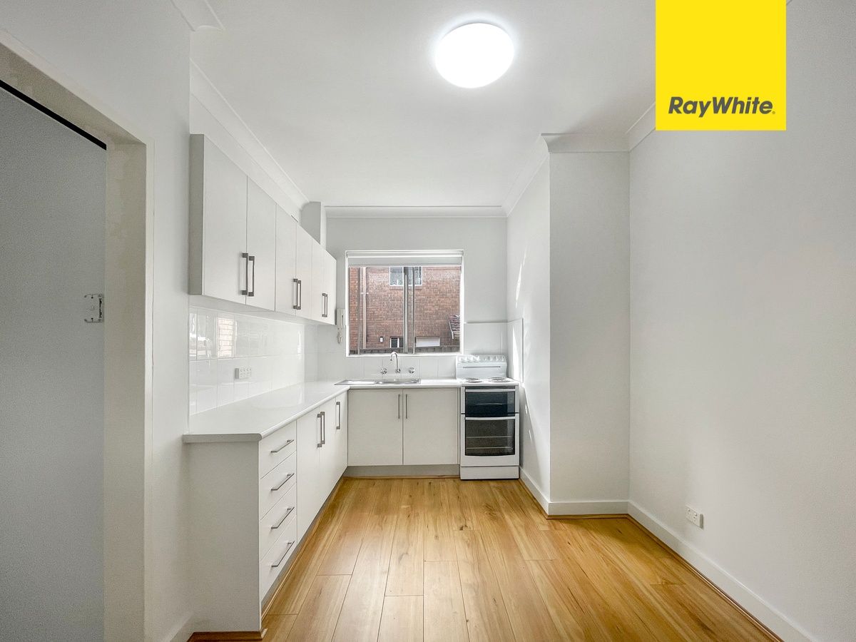 2 bedrooms Apartment / Unit / Flat in 3/5-7 Woids Avenue HURSTVILLE NSW, 2220