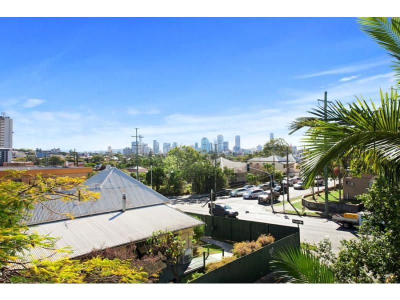 2A Kingfisher Lane, East Brisbane Property History & Address Research