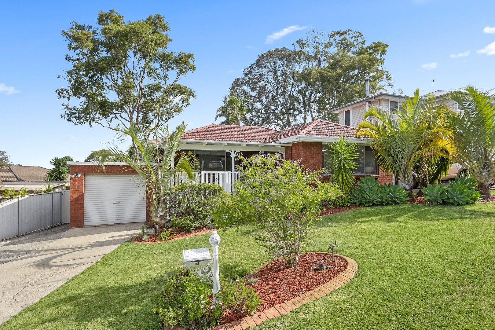 18 Loch Carron Avenue, Farmborough Heights NSW 2526, Image 0