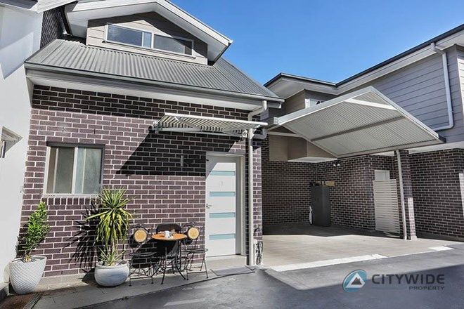 Picture of 3/64 Junction Rd, MOOREBANK NSW 2170