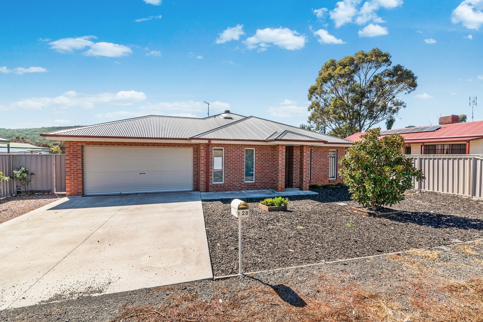 1/28 Hospital Street, Heathcote VIC 3523, Image 0