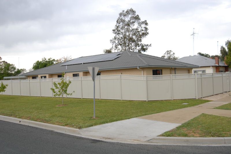 463 POICTIERS STREET, Deniliquin NSW 2710, Image 2