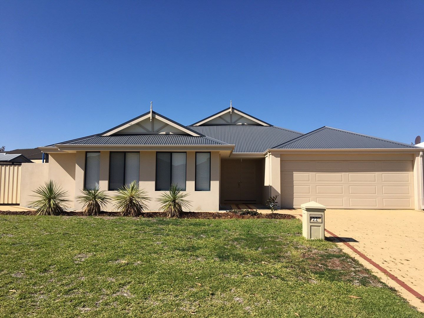 4 bedrooms House in 22 Lakewood Terrace CLARKSON WA, 6030