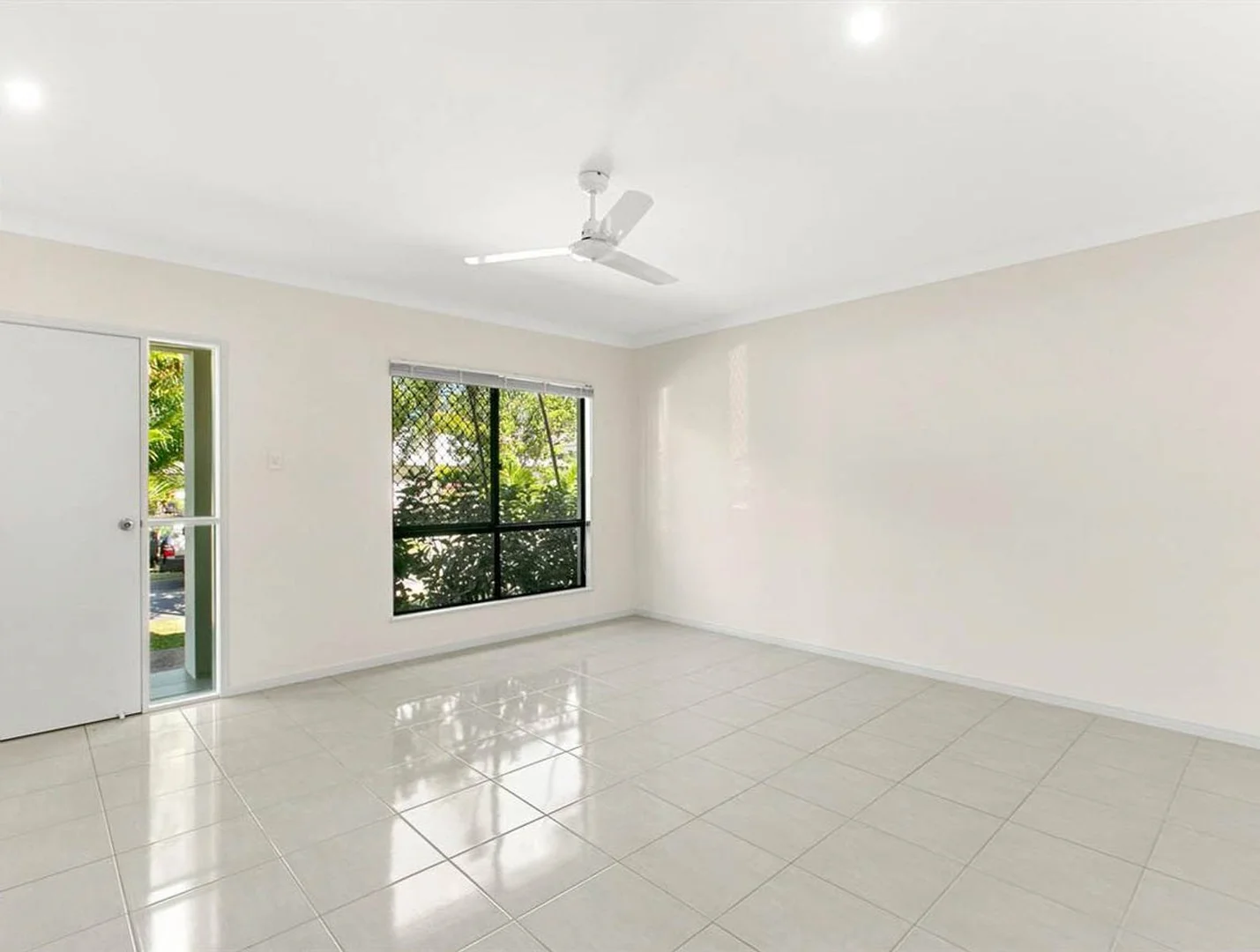 Additional image 2 of 11 Tyenna Close, Bentley Park QLD 4869