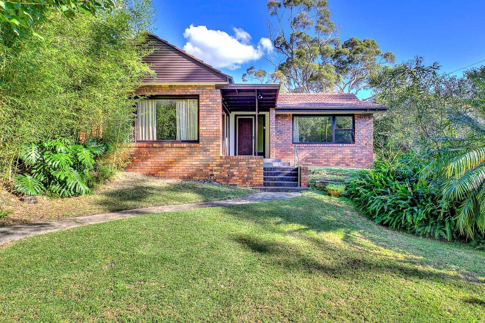 3 bedrooms House in 2 Monteith Street TURRAMURRA NSW, 2074