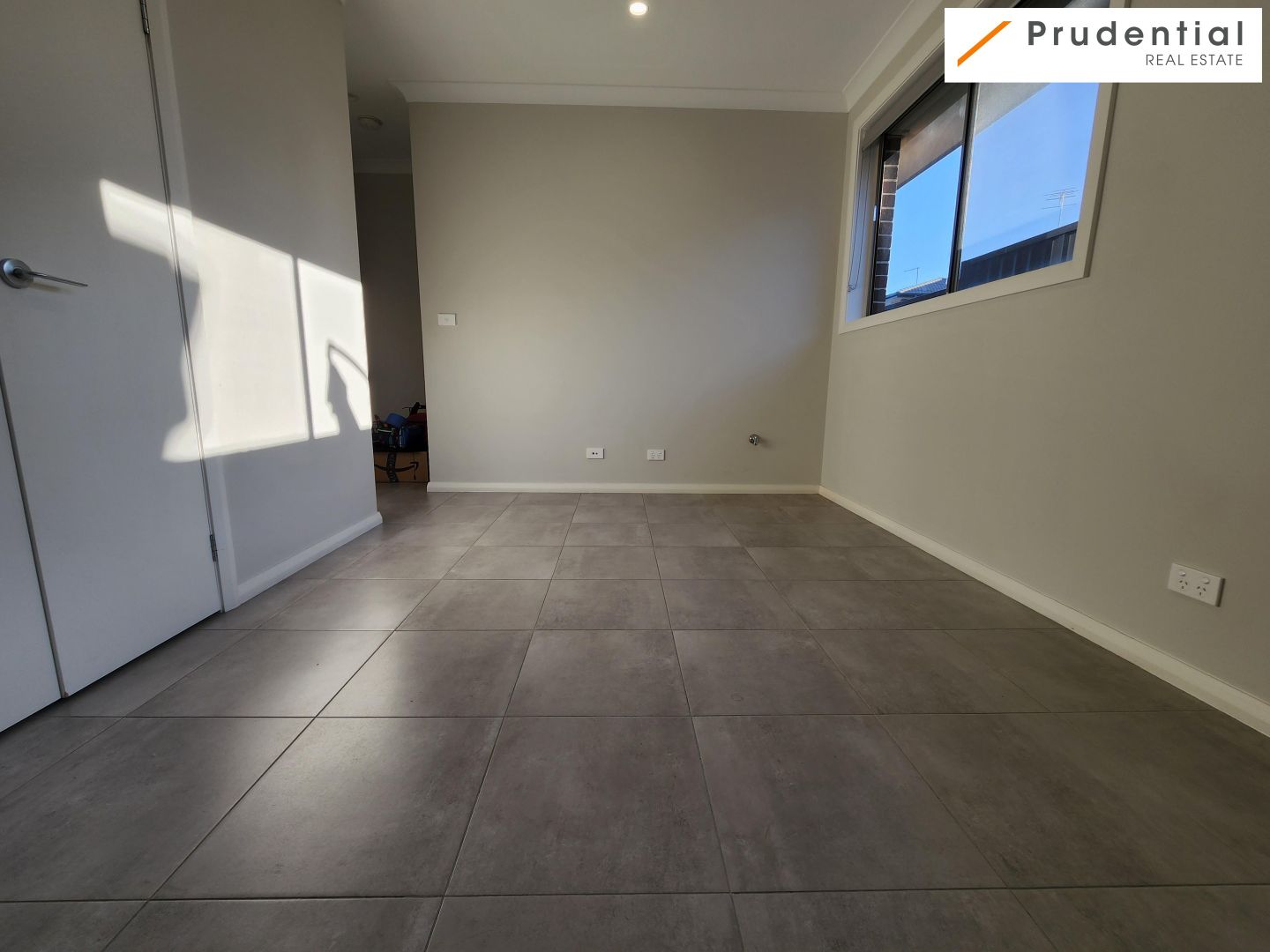 27A Stonecrop St, Denham Court NSW 2565, Image 2