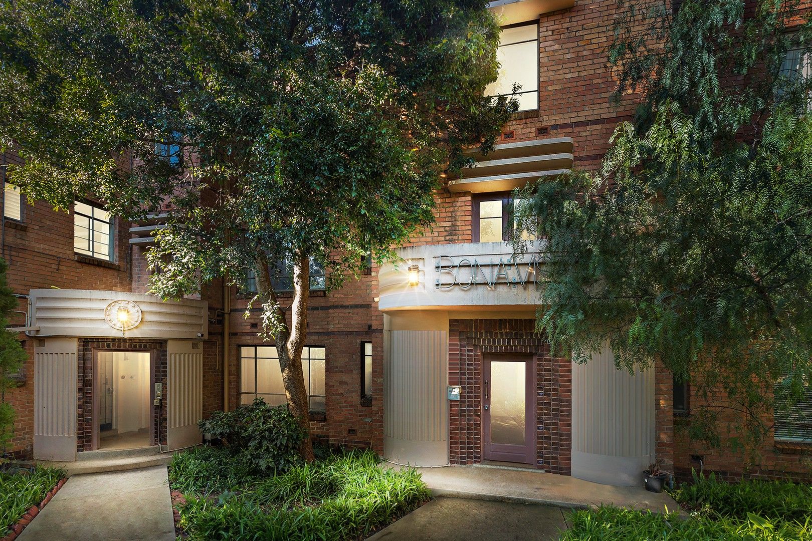 2 bedrooms Apartment / Unit / Flat in 9/56 Darling Street SOUTH YARRA VIC, 3141