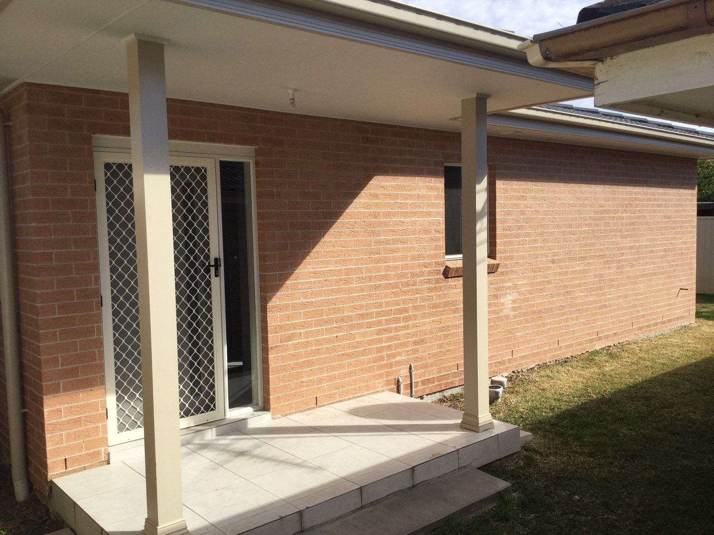 2 bedrooms House in 5a Wilson Road BONNYRIGG HEIGHTS NSW, 2177