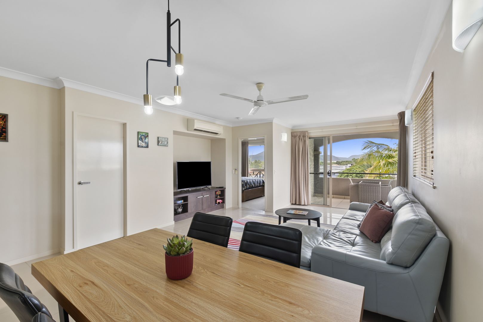 823/12 Gregory Street, Westcourt QLD 4870, Image 2