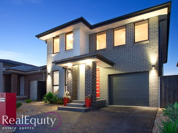 92 Maddecks Avenue, Moorebank NSW 2170