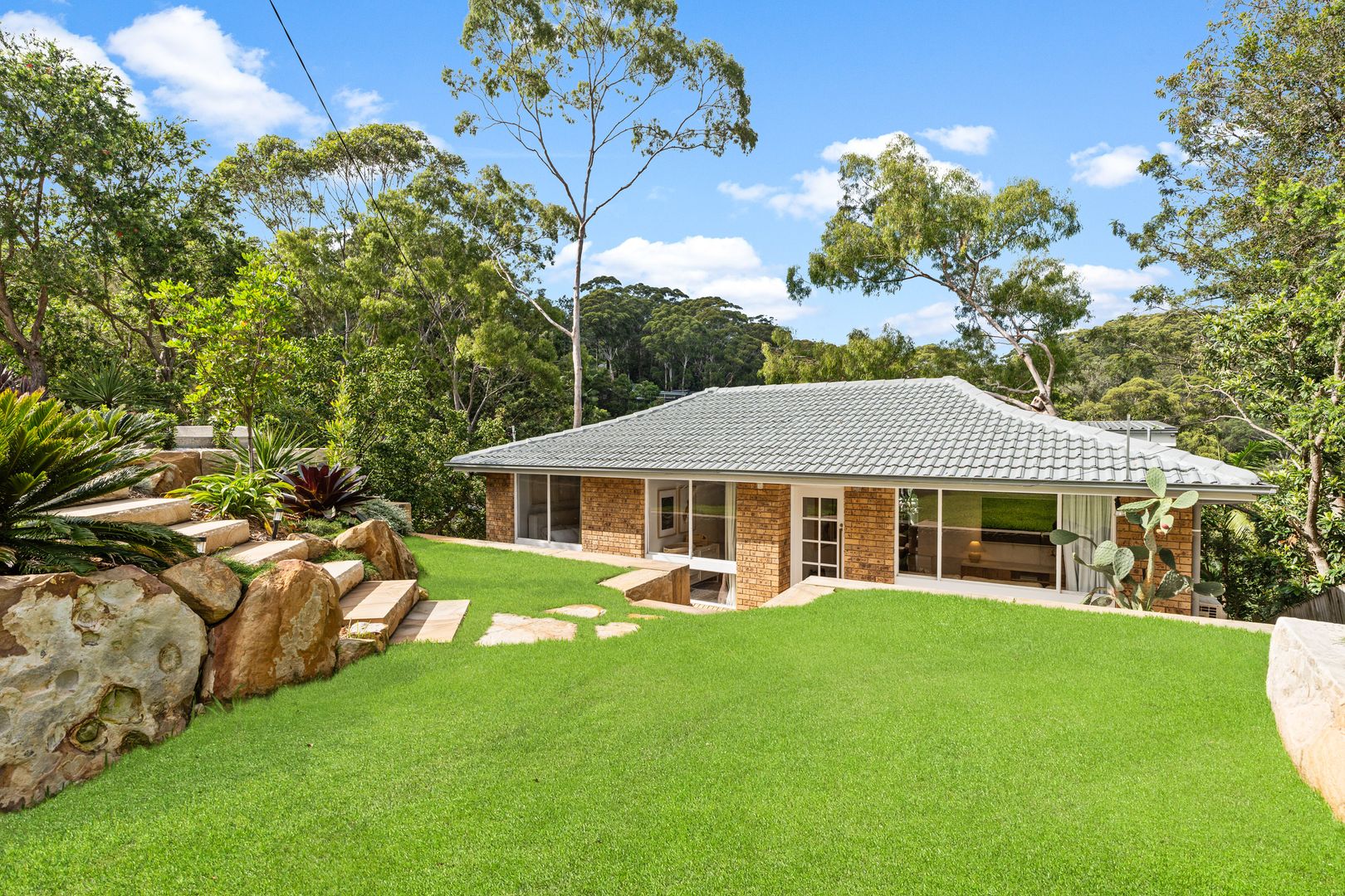 30 Cabbage Tree Avenue, Avoca Beach NSW 2251, Image 2