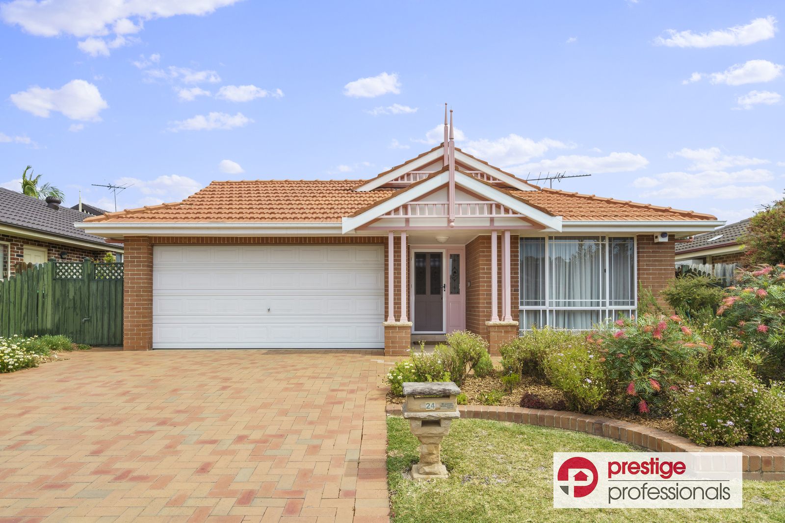 24 Ellesmere Court, Wattle Grove NSW 2173, Image 0