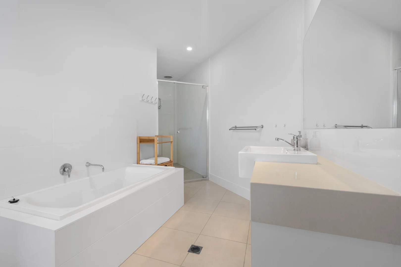 Additional image 7 of 2/42 Poinciana Avenue, Tewantin QLD 4565