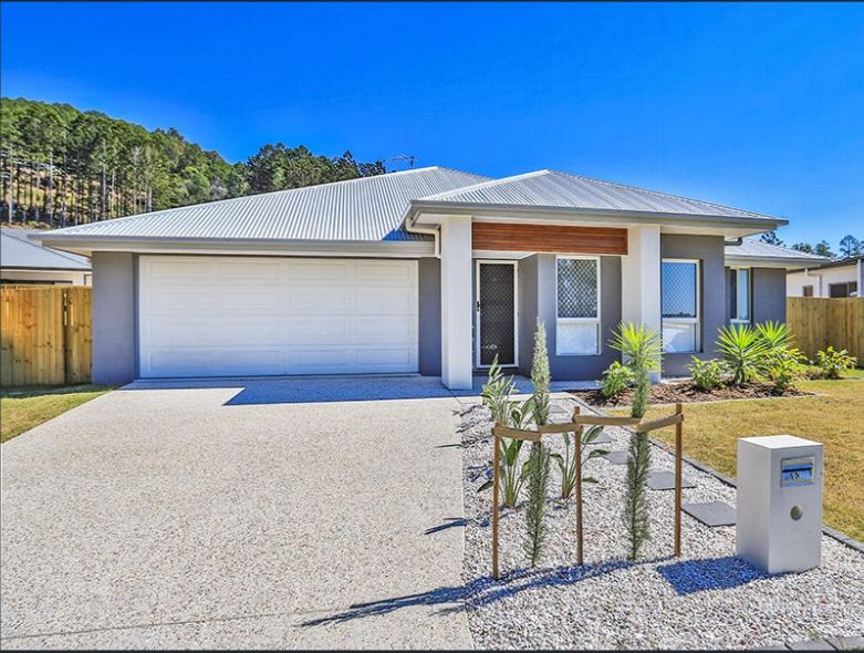 4 bedrooms House in 13 Hoop Pine Circuit MAUDSLAND QLD, 4210