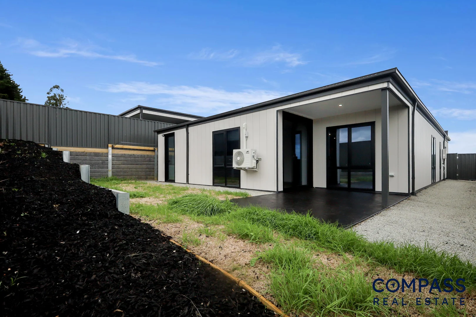 Additional image 2 of 15 Jules Way, Pakenham VIC 3810