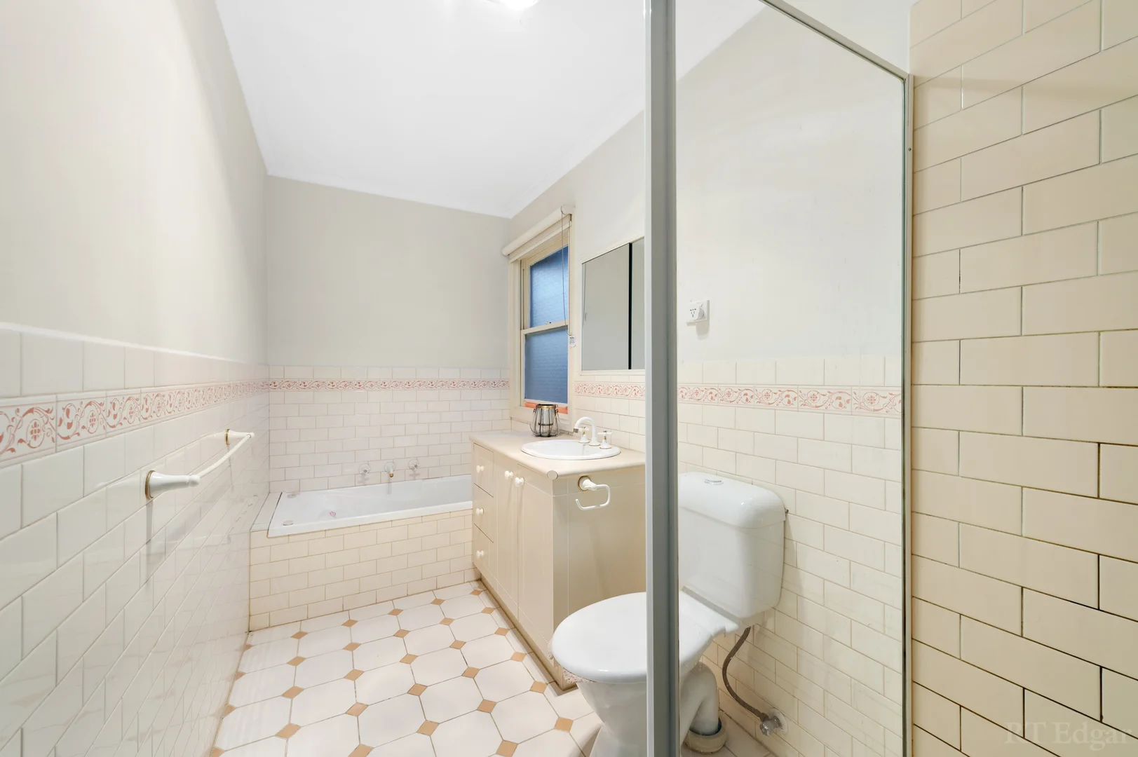 Additional image 9 of 4/216-218 Templestowe Road, Templestowe Lower VIC 3107