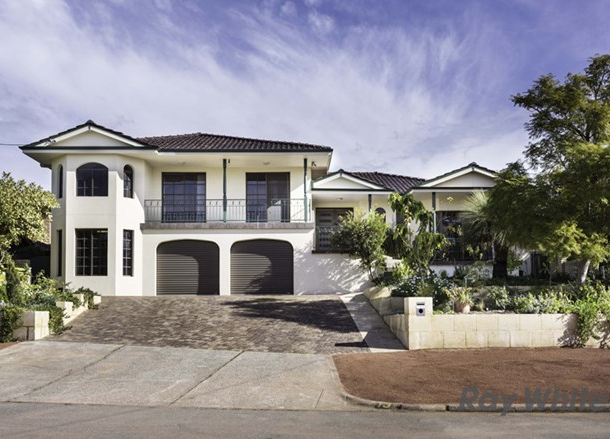 13 Waltham Court, Bateman WA 6150