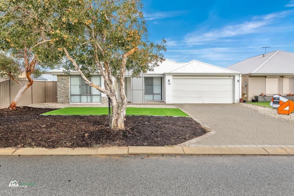 4 bedrooms House in 10 Ruskin Brace BALDIVIS WA, 6171