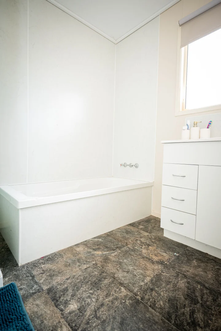 Additional image 13 of 15 Robusta Drive, Roma QLD 4455