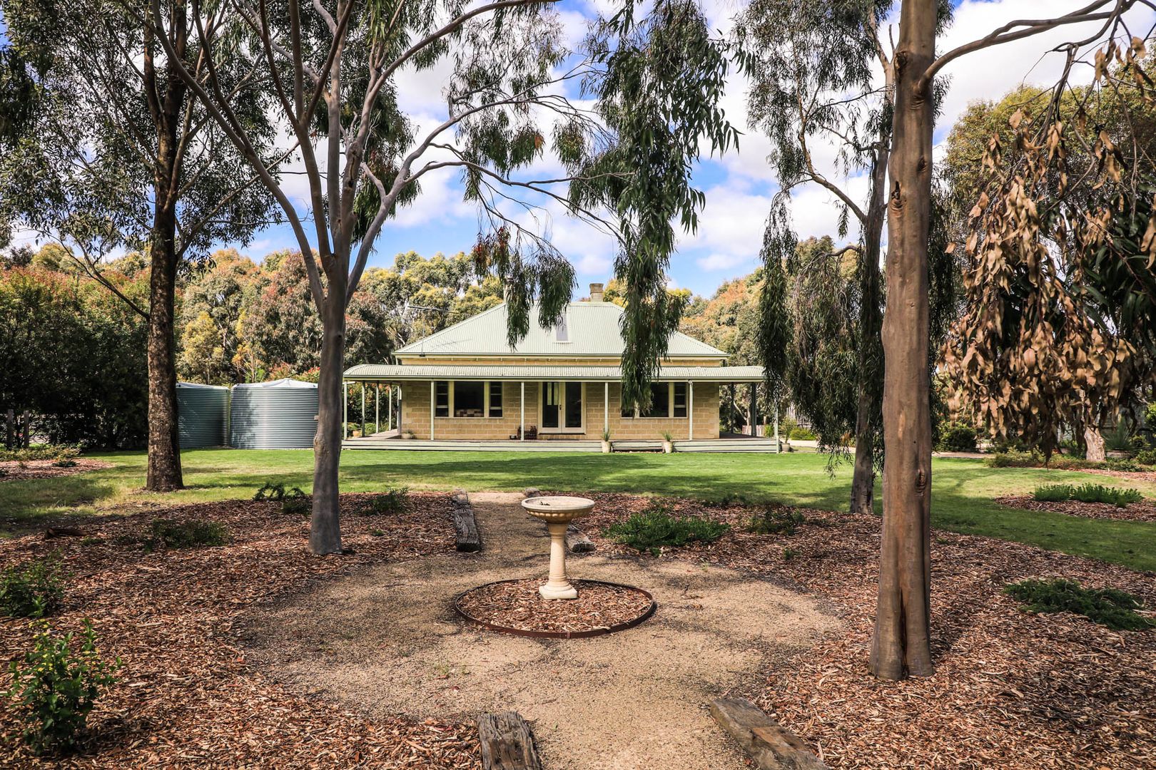 24 Billabong Drive, Monegeetta VIC 3433, Image 1