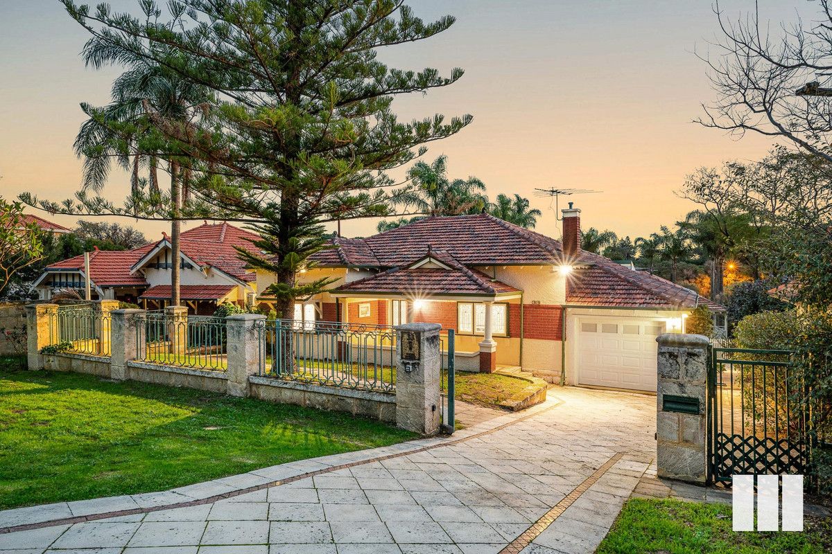 2 bedrooms House in 33 Ridge Street SOUTH PERTH WA, 6151