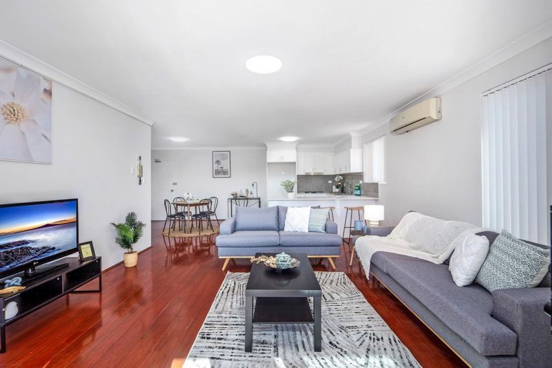 2 bedrooms House in 2/12-16 Toongabbie Road TOONGABBIE NSW, 2146