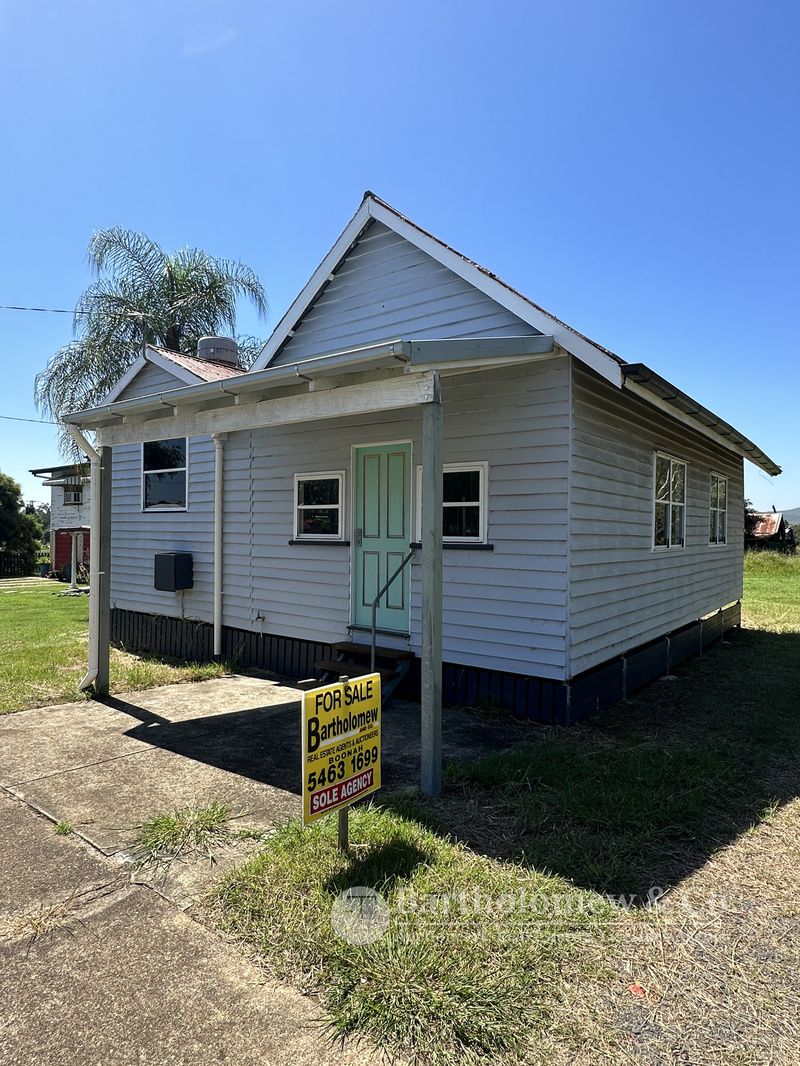 26 Fassifern Street, Peak Crossing QLD 4306, Image 2