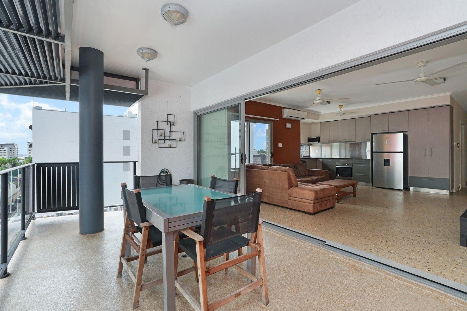 2 bedrooms Apartment / Unit / Flat in 20/30 Cavenagh Street DARWIN CITY NT, 0800
