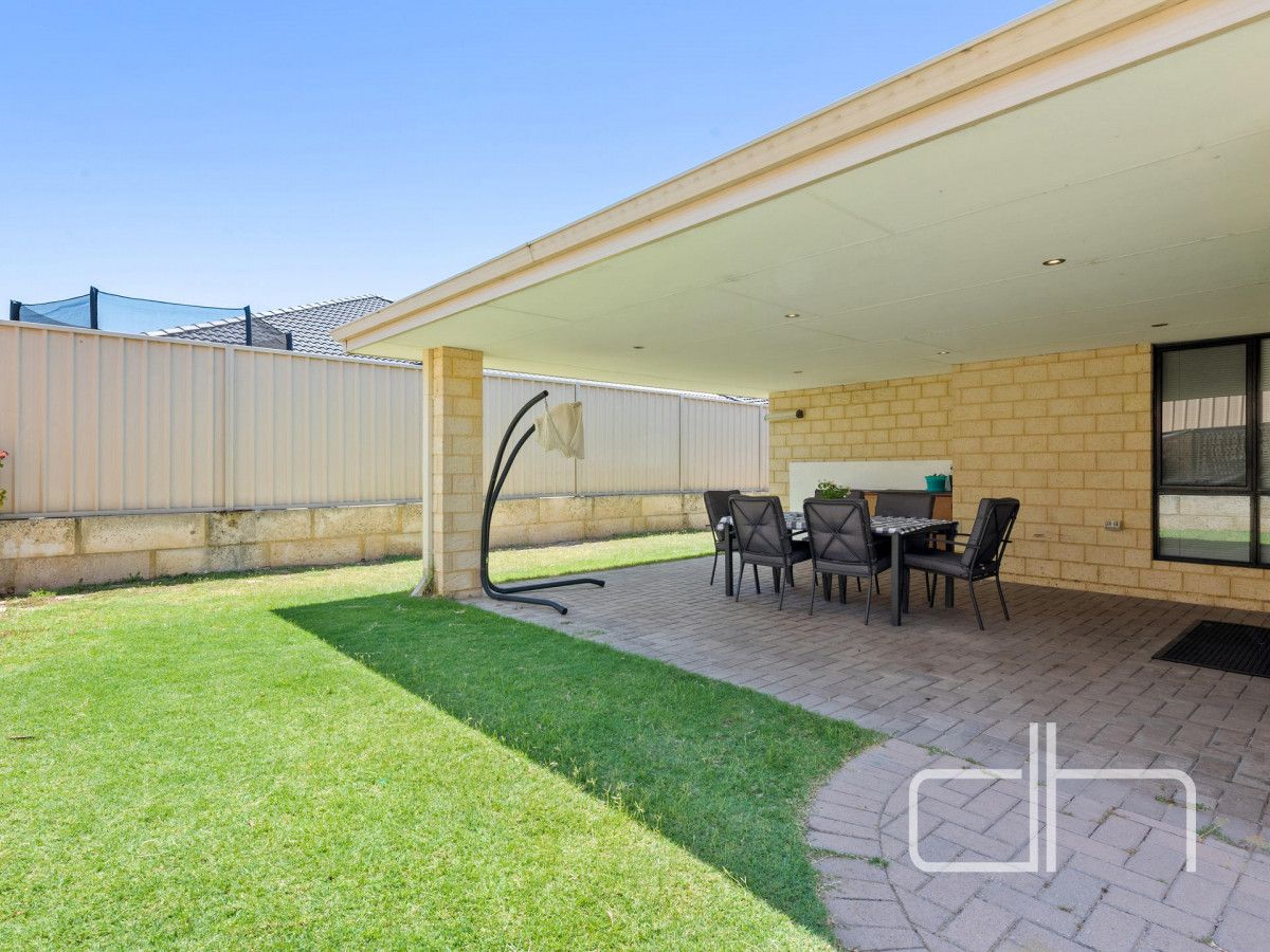 277 Landsdale Road, Landsdale WA 6065, Image 2