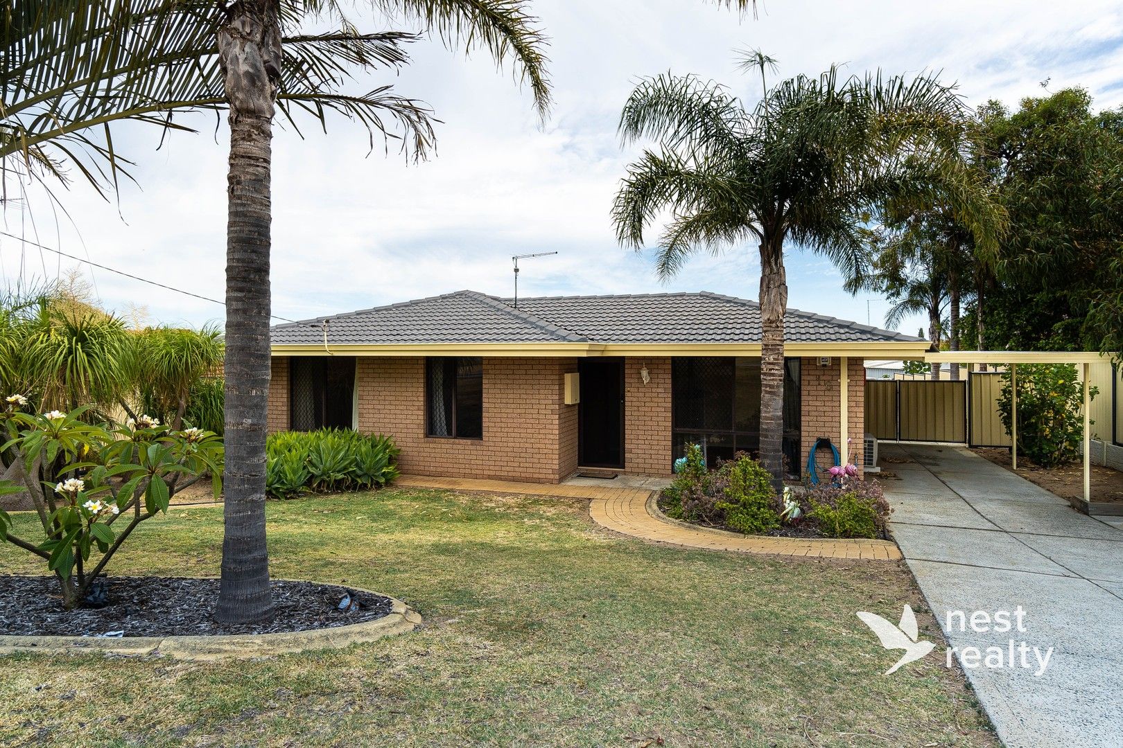 3 bedrooms House in 16 Kemmish Avenue PARMELIA WA, 6167