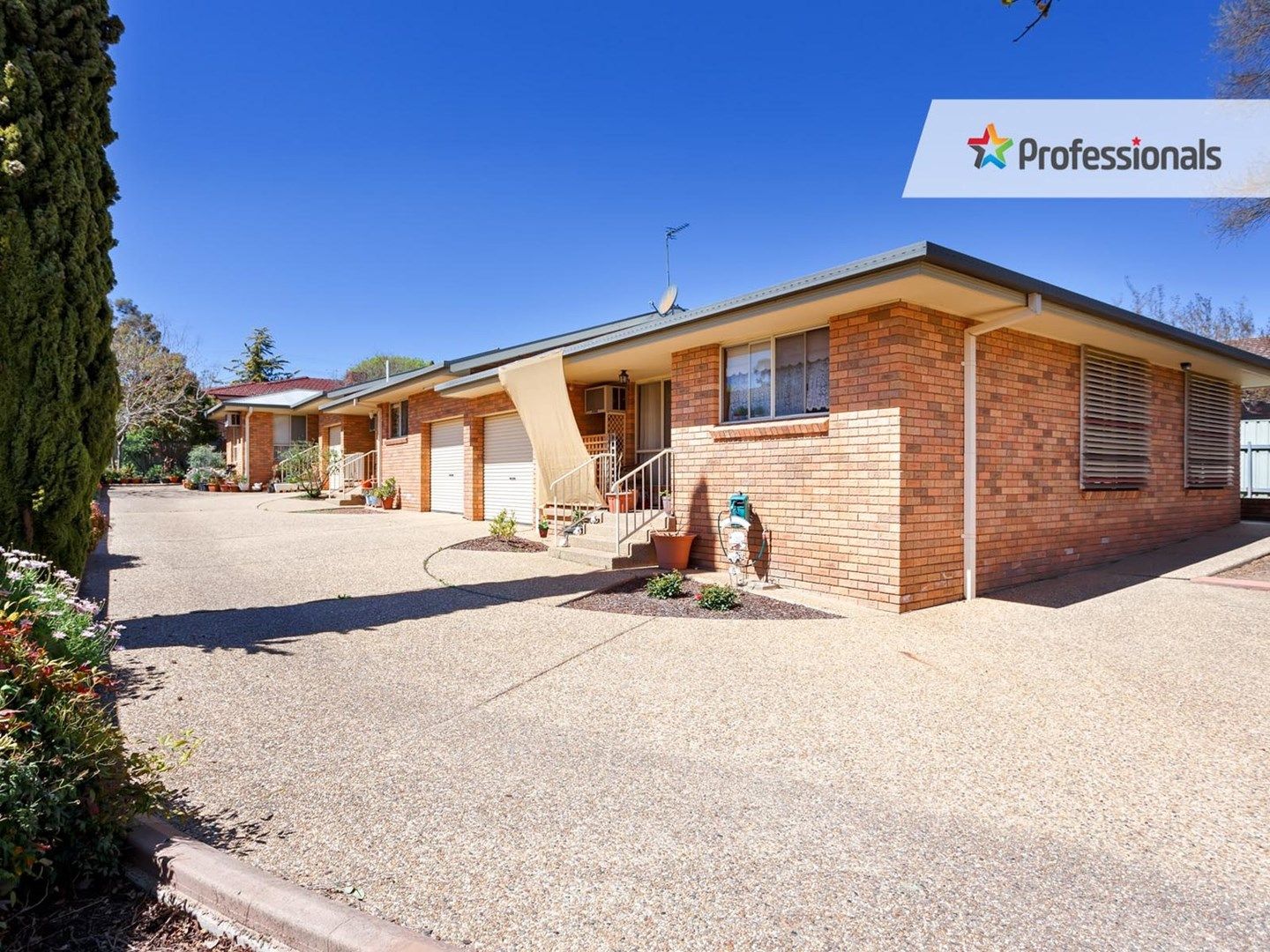 27 Kenneally Street, Wagga Wagga NSW 2650, Image 0