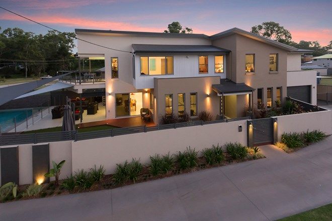 Picture of 11 Baywalk Place, THORNESIDE QLD 4158