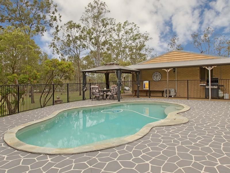 17 Shines Road, Wivenhoe Pocket QLD 4306, Image 1