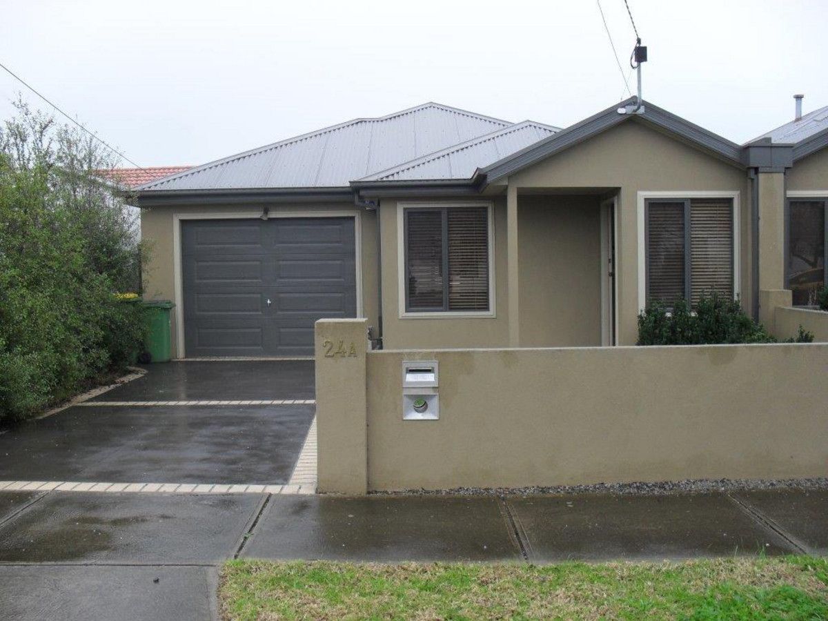 3 bedrooms Apartment / Unit / Flat in A/24 Carlton Street BRAYBROOK VIC, 3019