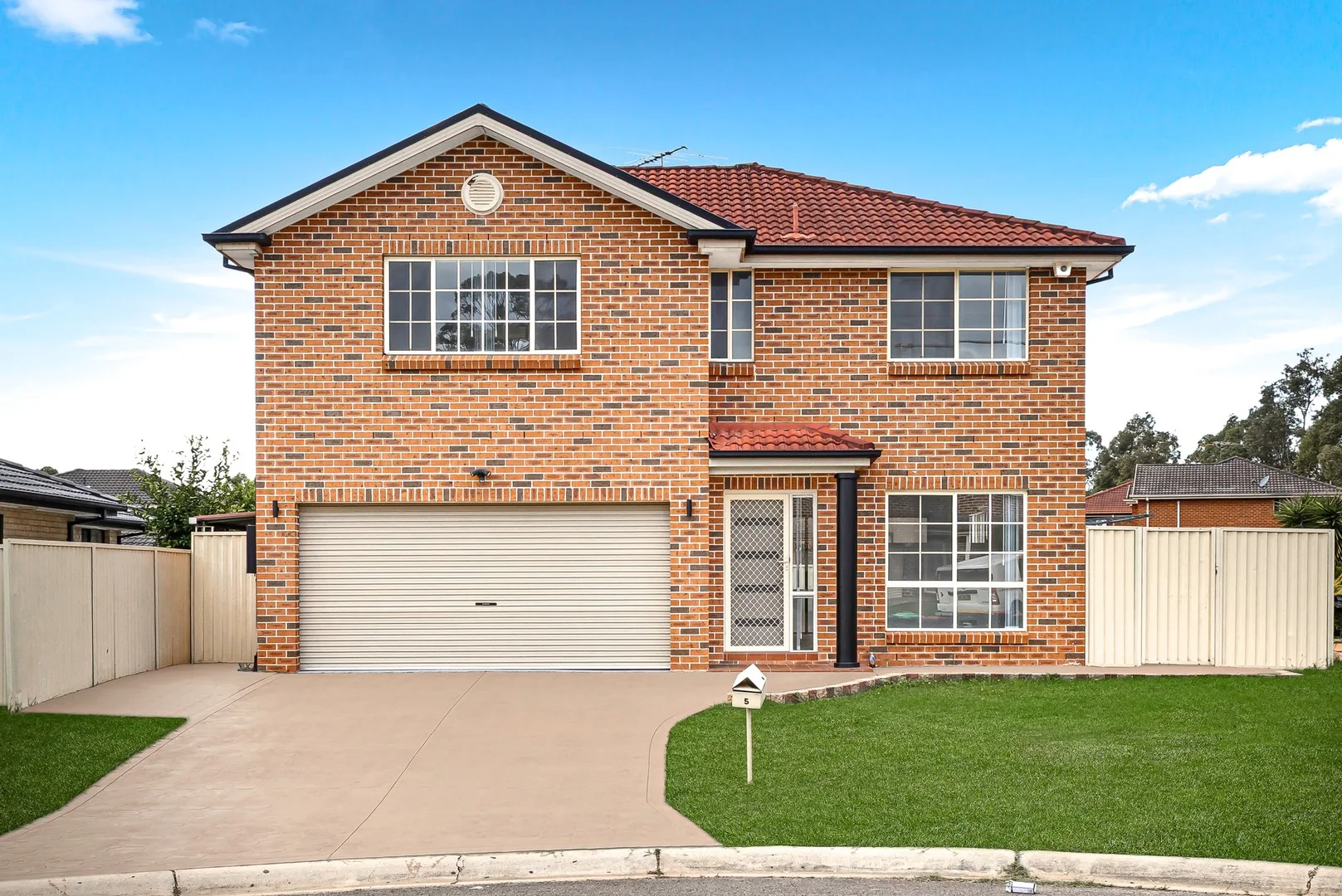 Primary image of 5 Tingha Close, Hinchinbrook NSW 2168