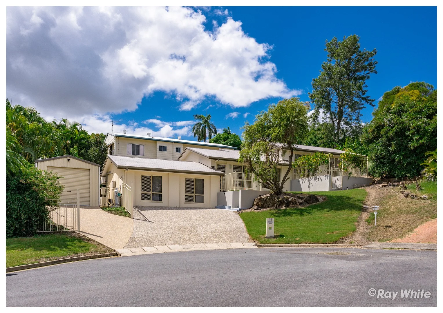 17 Jeffries Street, The Range QLD 4700