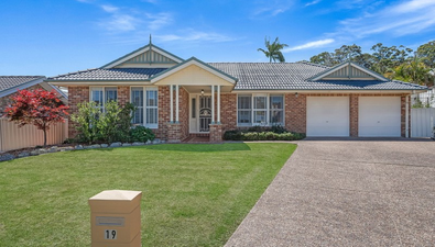Picture of 19 Mountbatten Place, VALENTINE NSW 2280