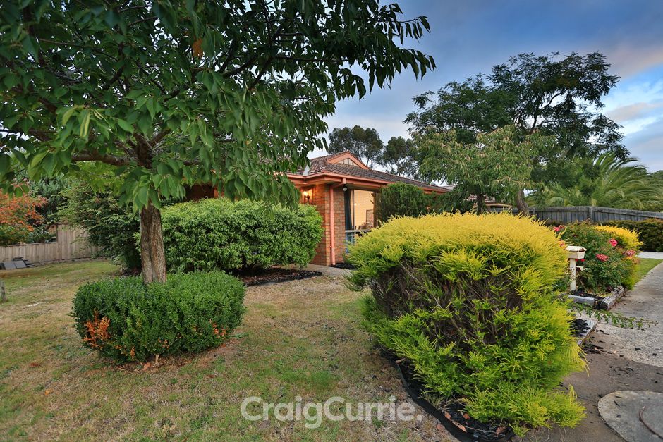 9 Templeton Crescent, Pakenham VIC 3810, Image 1